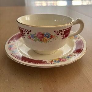 HOMER LAUGHLIN Demitasse.  Pair of Teacups and Saucers. Multicolor w/Gold trim.